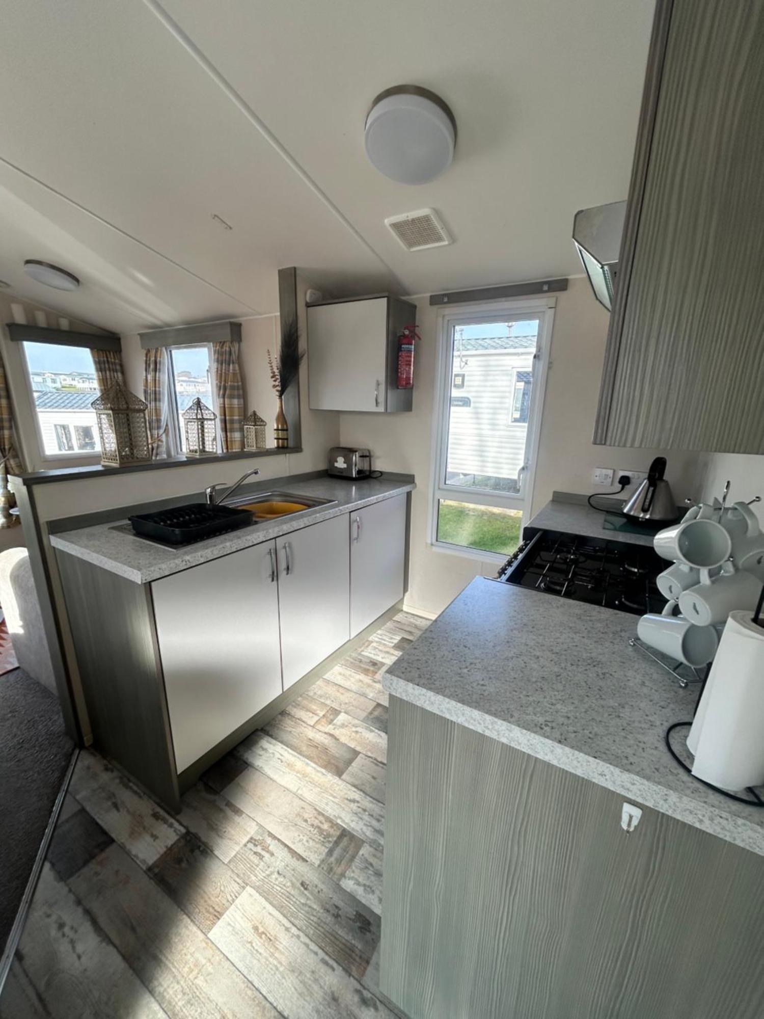 Littlesea Haven Weymouth Hotel Ngoại thất bức ảnh